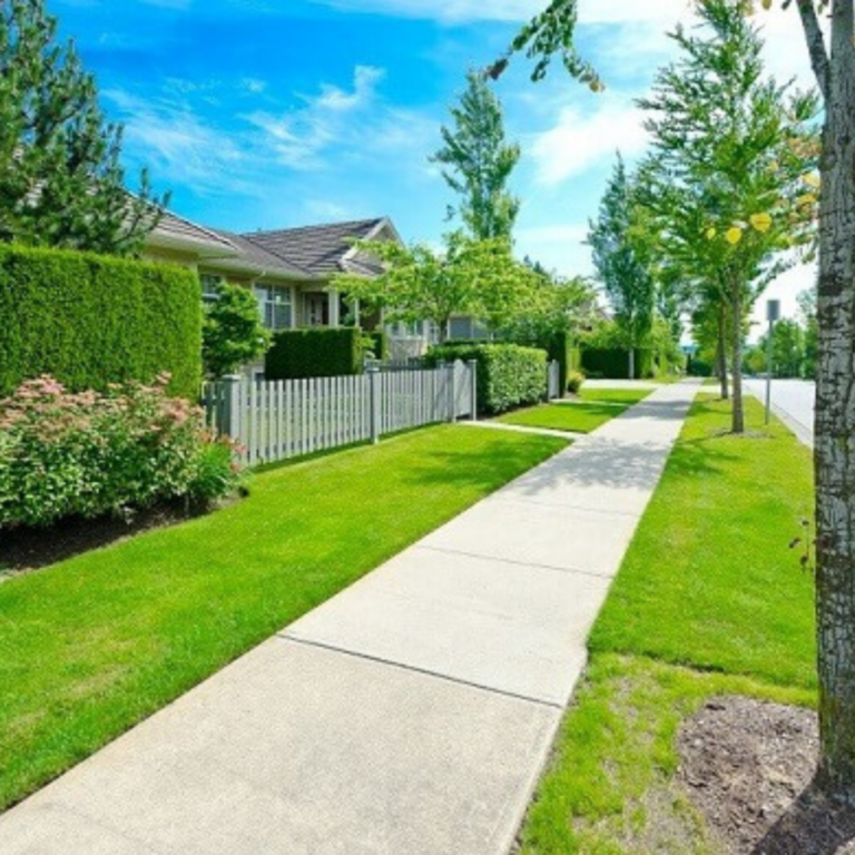 Concrete-Cleaning-Company-in-Leawood, KS