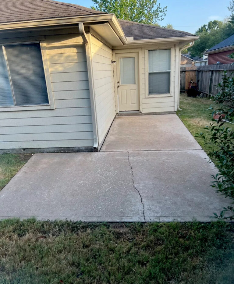 House Pressure Washing Services in Leawood, KS
